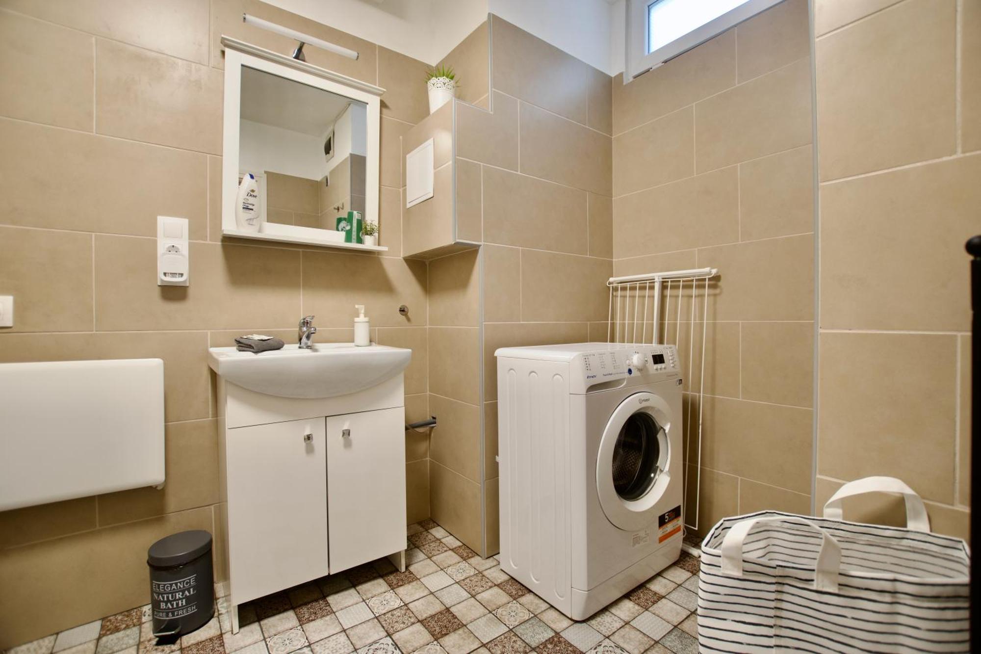 Studio Apartment By Hi5- Rozsa Street Budapest Extérieur photo